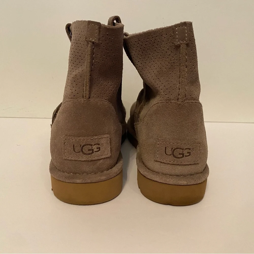 UGG WOMENS BOOTS BOOTIES GRAY PERFORATED SUEDE LEATHER LOW UNLINED SIZE 8 SHOES